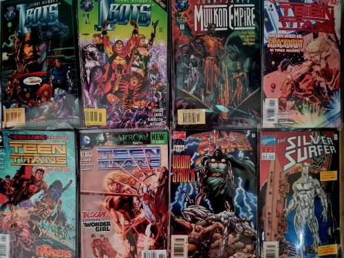 Variety Comic books in good to mint condition Marvel, DC and other independent publishers
