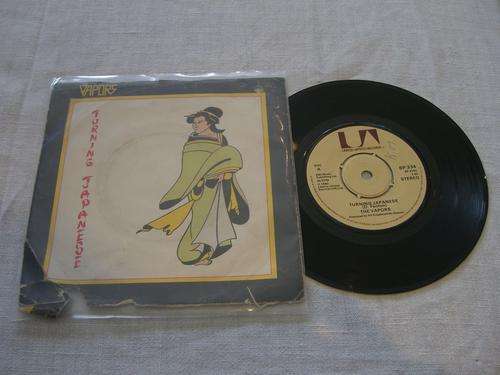 The Vapors - Turning Japanese / Here Comes The Judge (7") (G) (P)