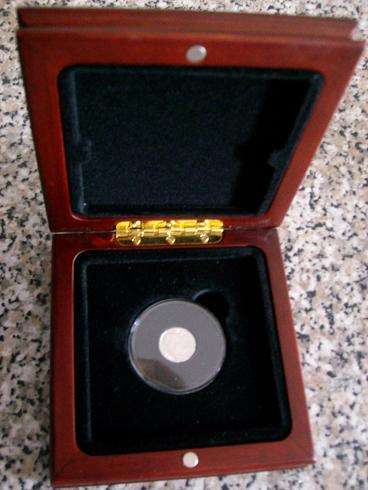 1/10 oz platinum commemorative medal