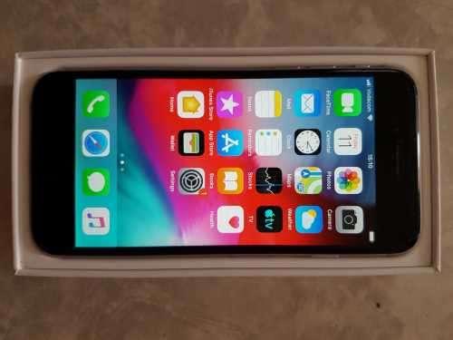 Apple iPhone 6 + Box  *** Immaculate condition ***