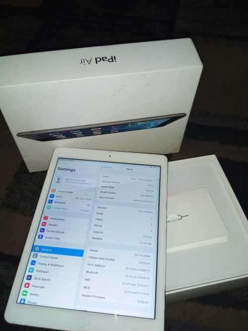 Boxed iPad Air 128GB WiFi + 4G