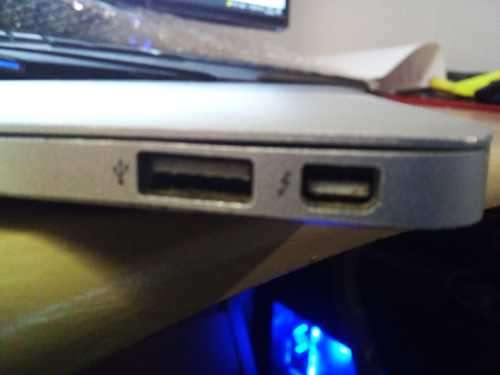 MacBook Air `Core i5` 1.7GHz 11` (Mid-2012)