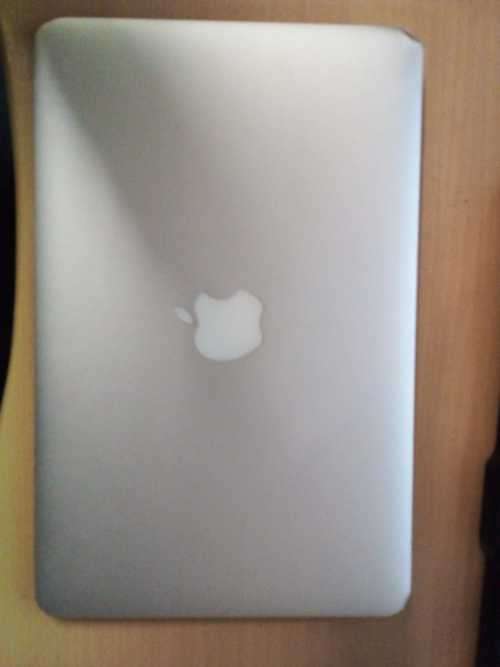MacBook Air `Core i5` 1.7GHz 11` (Mid-2012)