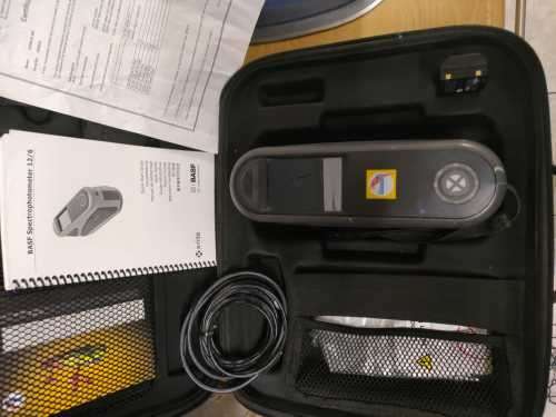 X-Rite BASF Spectrophotometer 12/6  *** Untested as No Charger ***