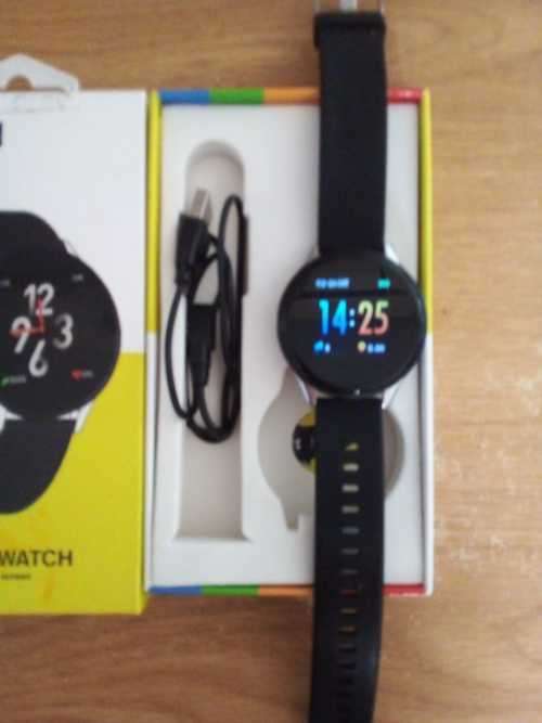Polaroid Fitness Watch - Single Touch Screen *** Relist due to NON Payer ***