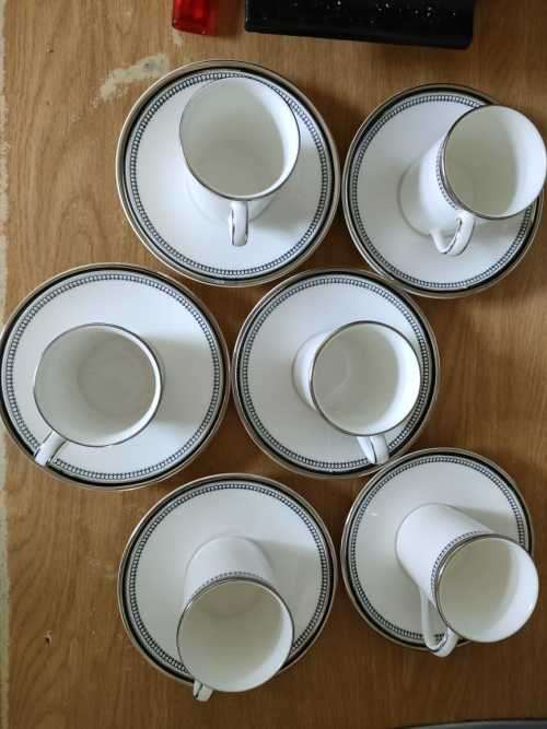 *** Stunning *** Royal Doulton Sarabande - H5023 Coffee/Espresso Cans + Saucers