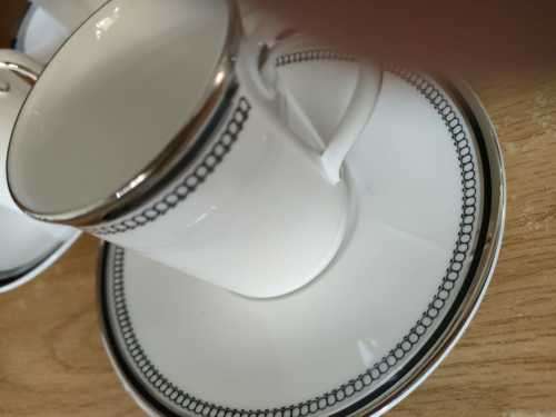 *** Stunning *** Royal Doulton Sarabande - H5023 Coffee/Espresso Cans + Saucers