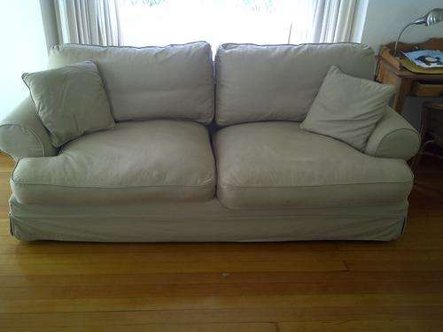 Coricraft 2.5 seater couch