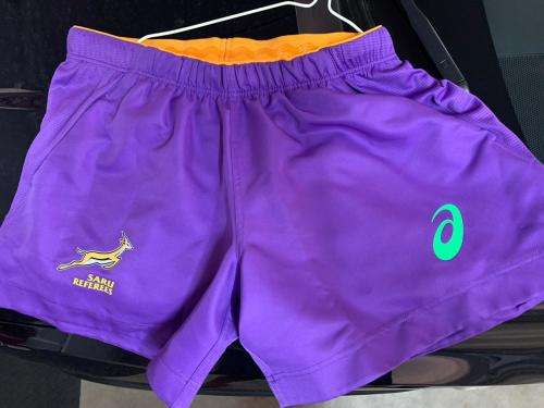 RARE! SARU referee short. XL