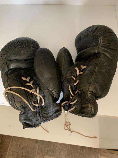 Original Classic Laurie Stevens boxing gloves