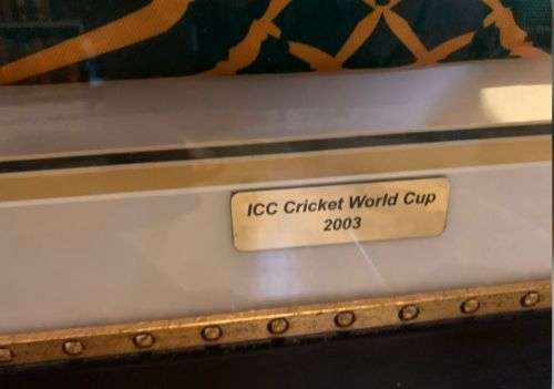 RARE - Framed SA Cricket Legende Jonty Rhodes 2003 Cricket shirt