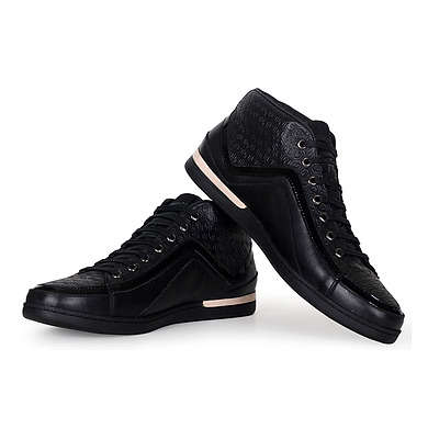 GUCCI SIZE 8 PEBBLED LEATHER HIGH TOP SNEAKERS