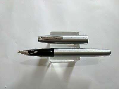 Sheaffer Triumph Fountain Pen - Model 444 Brushed Chrome