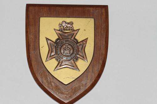 THE RHODESIA  REGIMENT PLAQUE 17CM TOP TO BOTTOM -