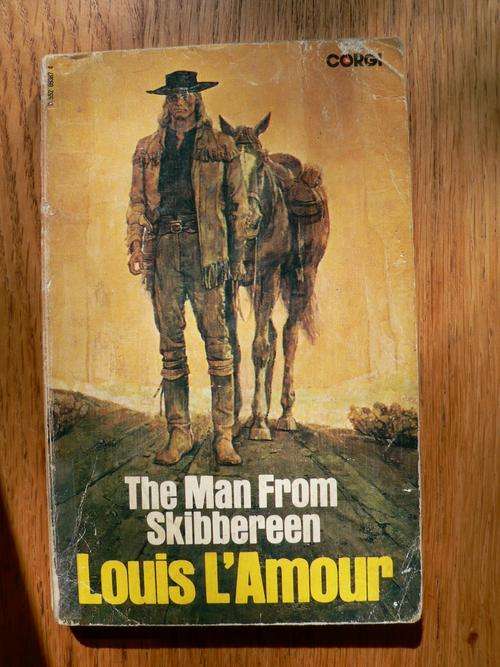 LOUIS LA'MORE  western books HS10