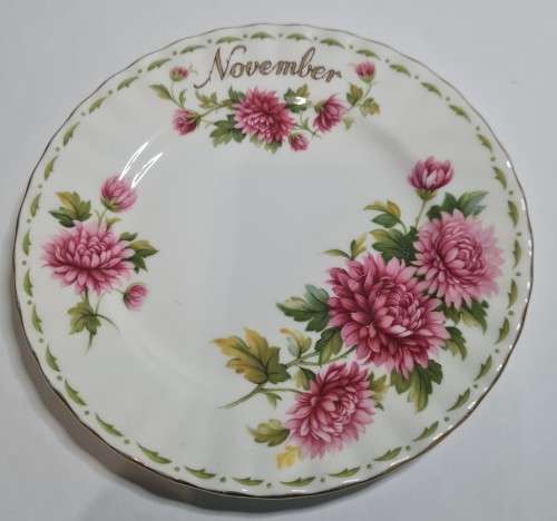 Royal Albert Flowers Of The Month November Crysanthemum Pattern Trio