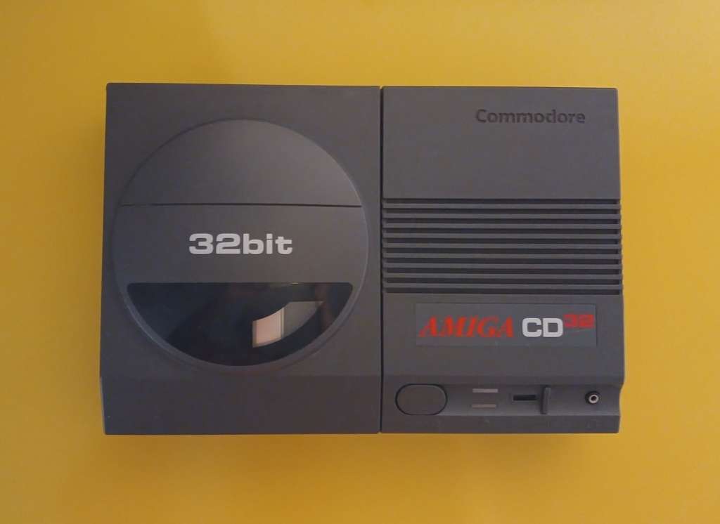 Commodore Amiga CD 32 console with Games