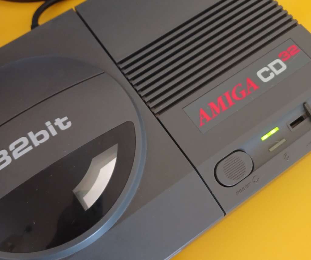 Commodore Amiga CD 32 console with Games