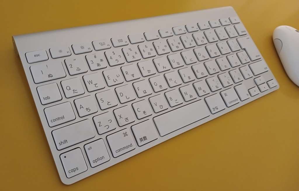 Apple Wireless Keyboard A1314 and Mighty Mouse A1197 - Bluetooth
