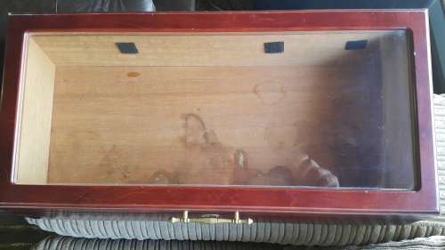 Cigar display case/humidor + Extras