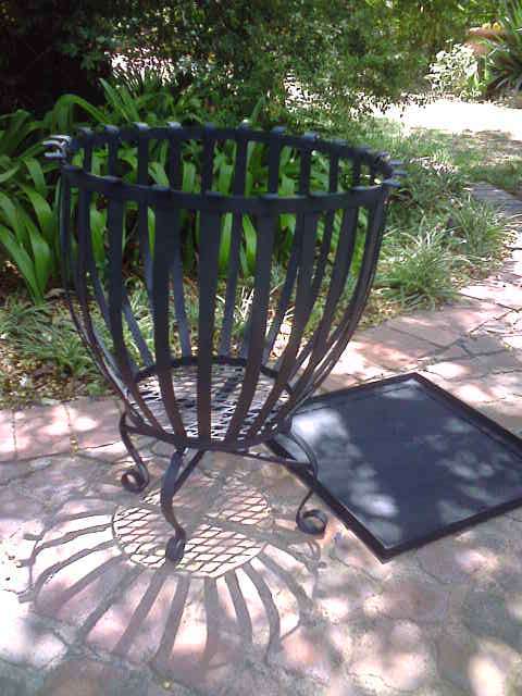 Wrought Iron Garden Fire Stand round