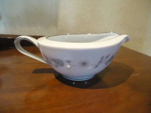 Noritake gravy boat