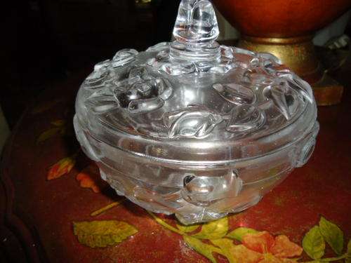 Bon Bon dish with lid 2