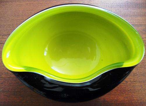 *** ABSOLUTELY STUNNING!!  MURANO BOWL/ ***