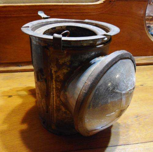 R1/NR!  VINTAGE LAMP. ?MINING OR RAILWAYS.