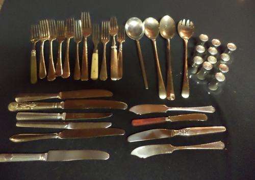 R1/NR!  36 SILVER PLATED CUTLERY ODDS AND ENDS