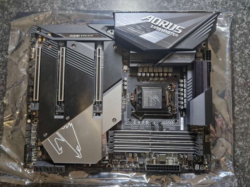 Aorus Master Z490, I9 10850K, Corsair Vengeance Pro 64GB Ram Combo