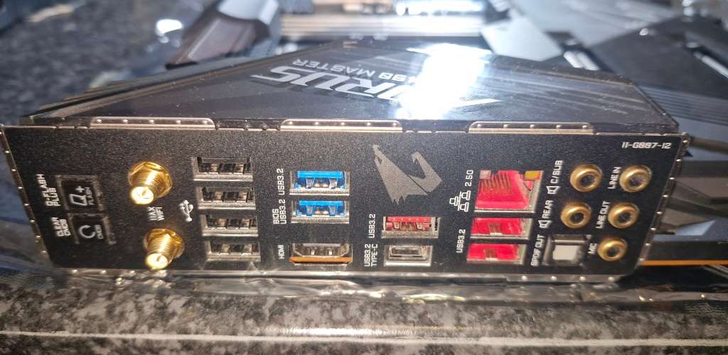 Aorus Master Z490, I9 10850K, Corsair Vengeance Pro 64GB Ram Combo