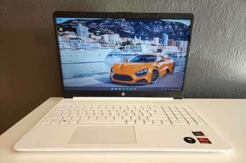 Core i5 10th gen HP 15s, 8G RAM, 256GB SSD, 2G AMD Graphics, Slimline, DEMO, 1Y Wnty, FREE BAG,