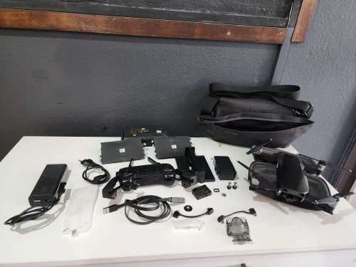 DJI Mavic Air Fly More Combo Drone, Onyx Black, 32MP, 4K, still like new, Save Today, late entry