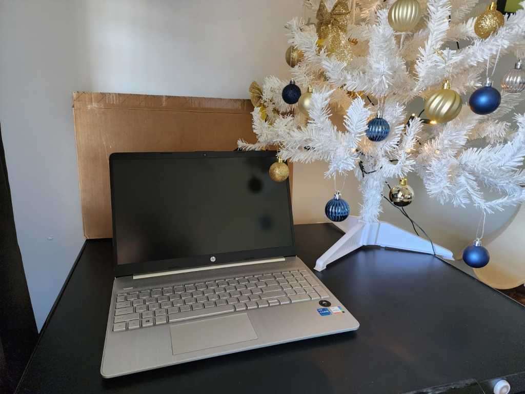 Core i5 11th Gen HP 15s, 8G RAM, 512 NVMe, 3Y wnty, Office21, Free Bag, UNBOXED New