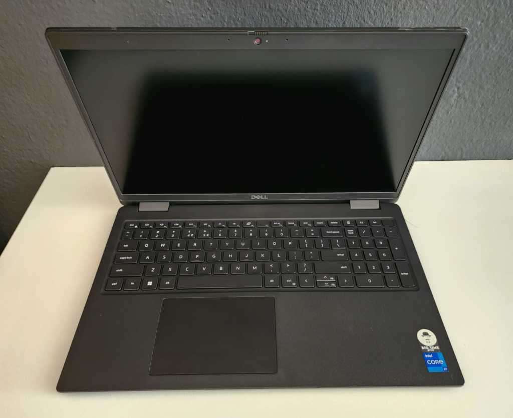 Core i7 11th gen Dell Latitude 3520, 16G RAM, 512NVMe, Intel Iris Xe, 2y wnty, Out of box New