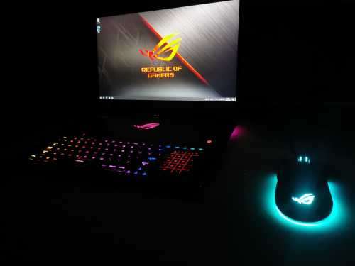 ASUS ROG Zephyrus S17