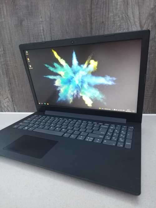 Core i5 8th gen Lenovo IdeaPad 130 DEMO Laptop 8G/256SSD/UHD Graphics /Office 21 and FREE BAG