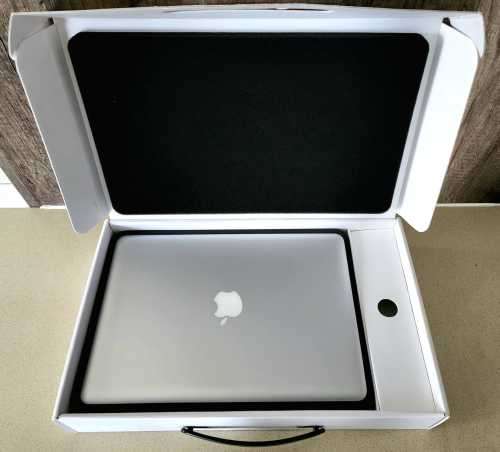 Core i5 MacBook Pro 13'', 8G RAM, 500G HD, 1.5G HD Graphics, 1y wnty, Office 2021+FREE BAG