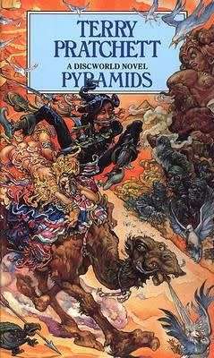 PYRAMIDS, A discworld novel. Terry Pratchett, Corgi Books 1990. Softcover