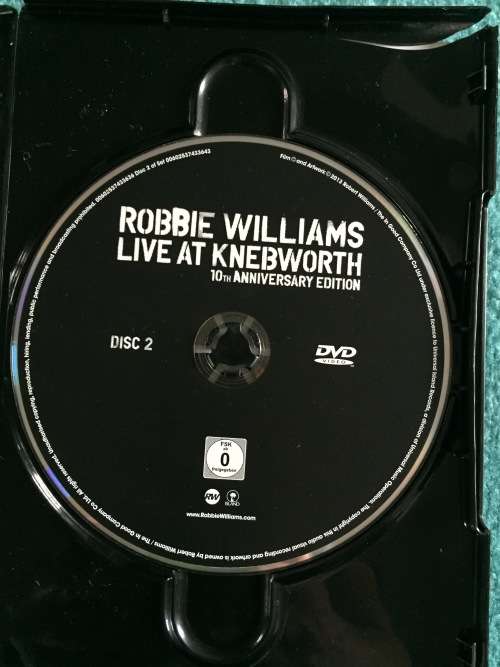 DVD - ROBBIE WILLIAMS LIVE AT KNEBWORTH (2 DVD'S)