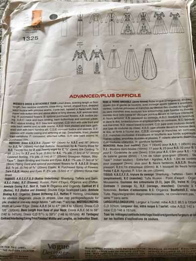 PATTERN VOGUE 1325 - BRIDAL GOWN (SIZE 6-8-10)