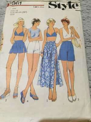 PATTERN STYLE 1961 - WRAP SKIRT/SHORTS AND BIKINI (SIZE 14)
