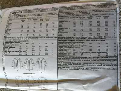 PATTERN MCCALL'S M5469 - TUNICS (SIZE LARGE & X-LARGE)