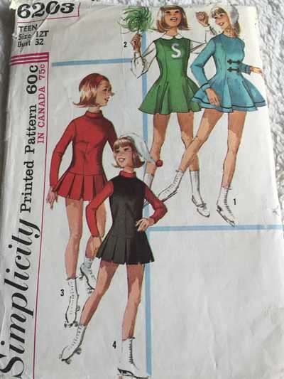 PATTERN SIMPLICITY 6203 (VINTAGE) - TEENS' AND JUNIORS' DRESSES AND JUMPERS FOR SKATERS