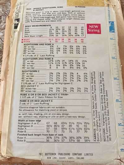 PATTERN BUTTERICK 5534 (VINTAGE) - NIGHTGOWN, ROBE AND JACKET (SIZE 12)