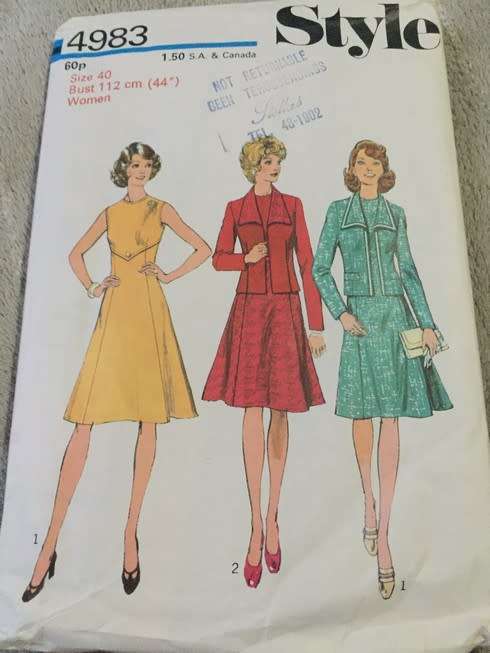 PATTERN STYLE 4983 (VINTAGE) - MISSES' AND WOMEN'S JACKET AND DRESS (SIZE 40)
