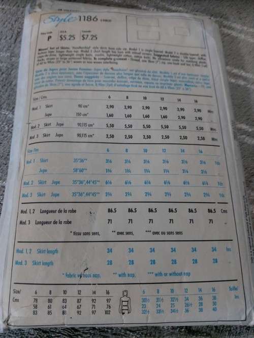 PATTERN STYLE 1186 - SKIRTS (SIZE 6-12)