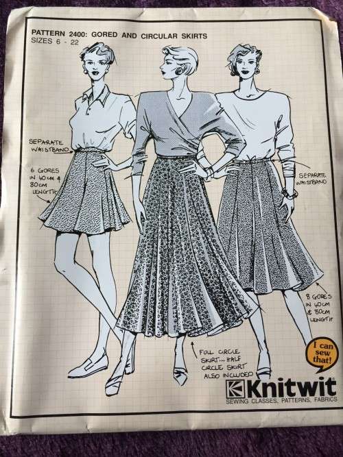 PATTERN KNITWIT 2400 - GORED AND CIRCULAR SKIRTS (SIZE 6-22)
