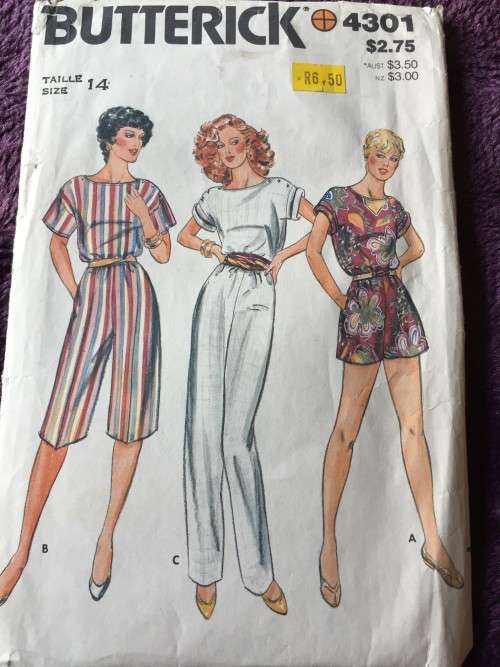 PATTERN BUTTERICK 4301 (POCKETS MISSING) - JUMPSUIT (SIZE 14)